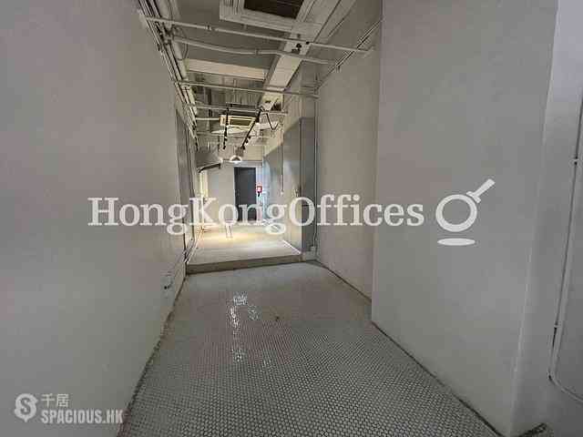 Causeway Bay - Bartlock Centre 02