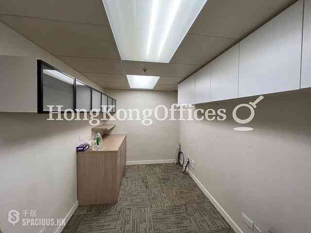 Wan Chai - Dominion Centre 06