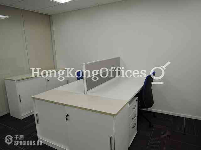 Central - 303, Hennessy Road 03