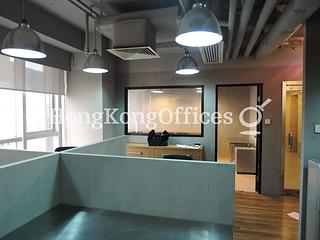 Wan Chai - CKK Commercial Centre 06