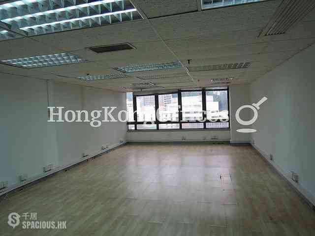 Wan Chai - Lucky Centre 03