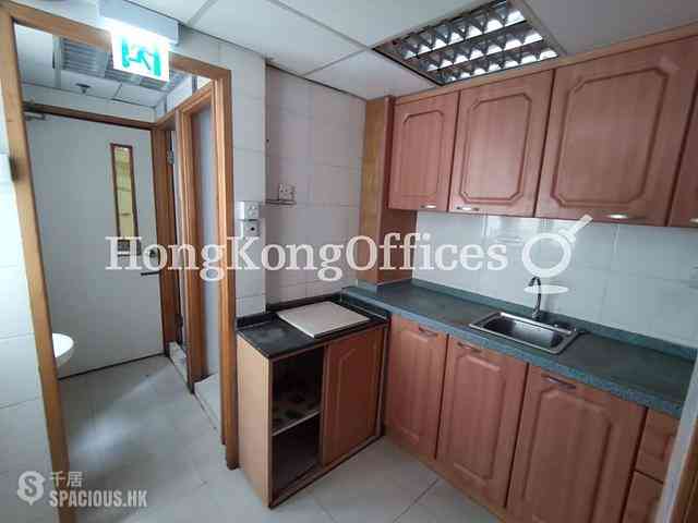 Sheung Wan - Fung Woo Centre 03