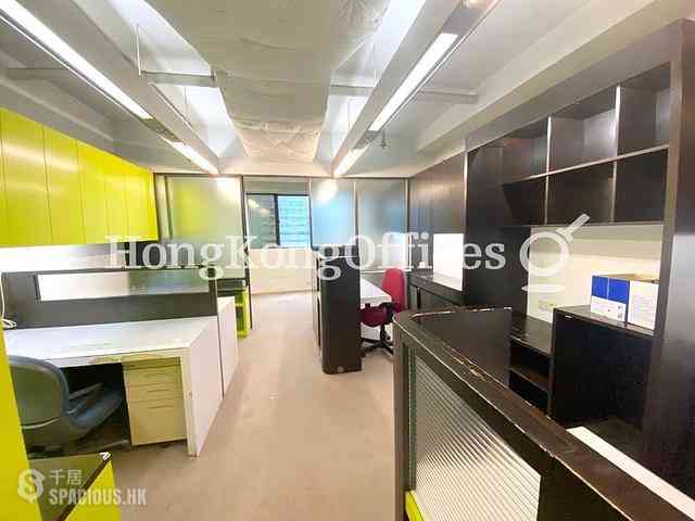 Causeway Bay - Prosperous Commercial Building 03