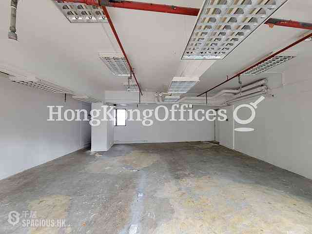 Wan Chai - Wanchai Commercial Centre 04