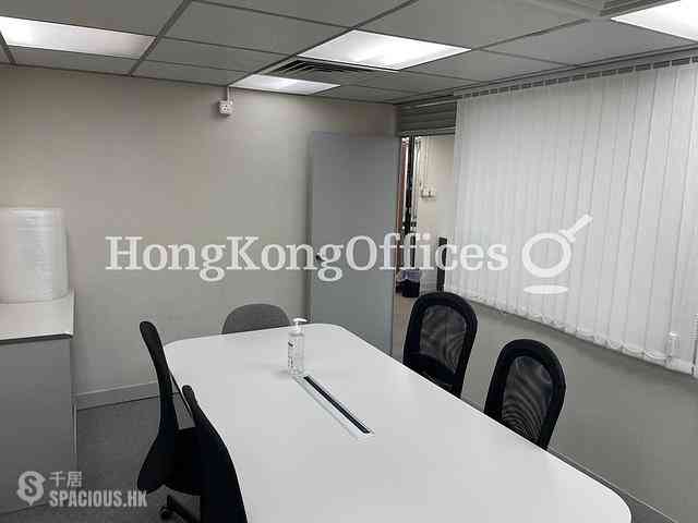 Sheung Wan - The Centre Mark 03