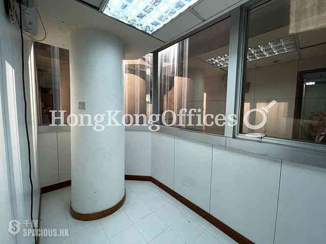 Wan Chai - Jonsim Place 07