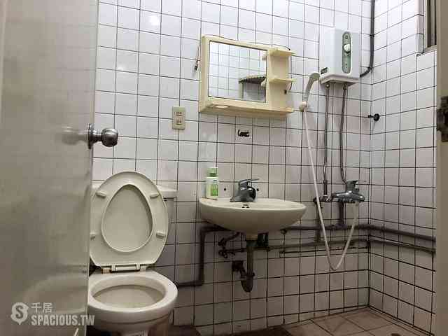 Sanchong - No. XX, Lane 76, Zhongyang North Road, Sanchong District, New Taipei City, Taiwan 241 04