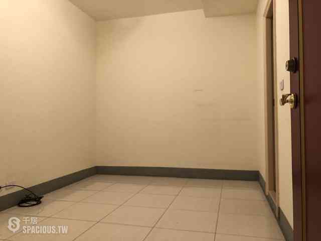 Sanchong - No. XXX, Dazhi Street, Sanchong District, New Taipei City, Taiwan 241 04