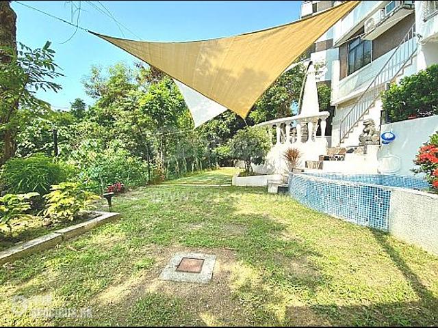 Pok Fu Lam - Chi Fu Fa Yuen Yar Chee Villas Block L3 01