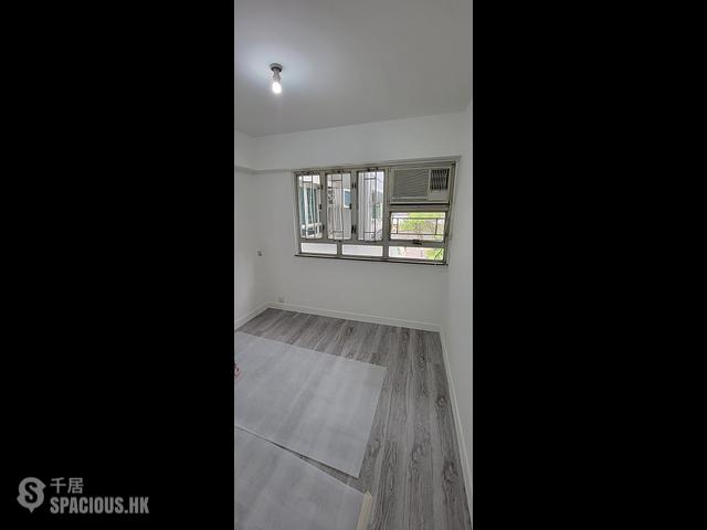 Tuen Mun - Chi Lok Fa Yuen Lok Man Yuen (Block 1) 01