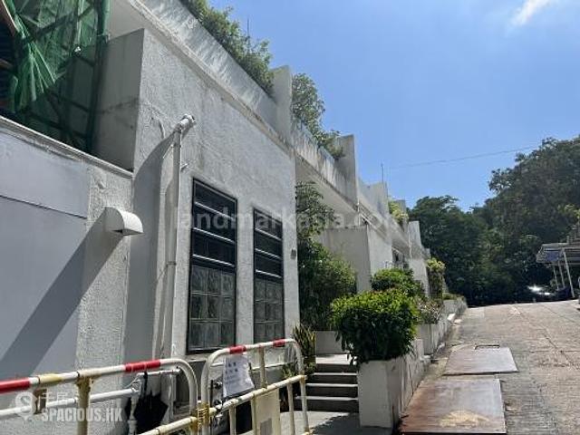 Pok Fu Lam - Mount Davis Village 02