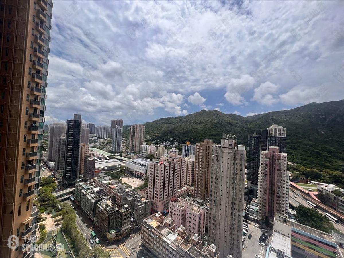 Tuen Mun - Century Gateway 01