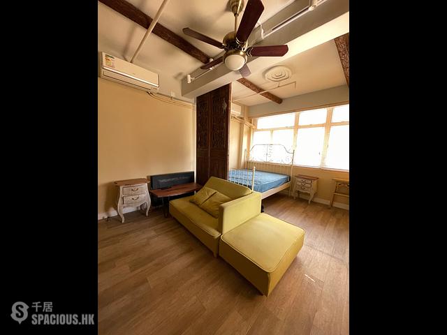 Sai Ying Pun - Koosing Building 02