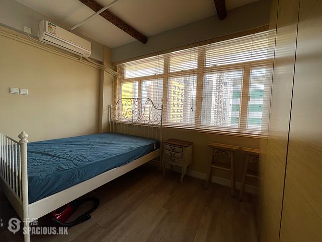 Sai Ying Pun - Koosing Building 04