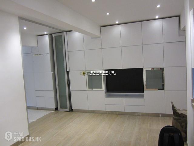 Happy Valley - 30-32, Yik Yam Street 01
