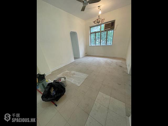 Sai Ying Pun - 419L-419Q, Queen's Road West 01