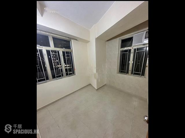 Wan Chai - Chung Wui Mansion 01