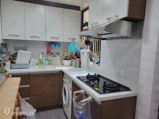 Tuen Mun - Nerine Cove Block 1 01