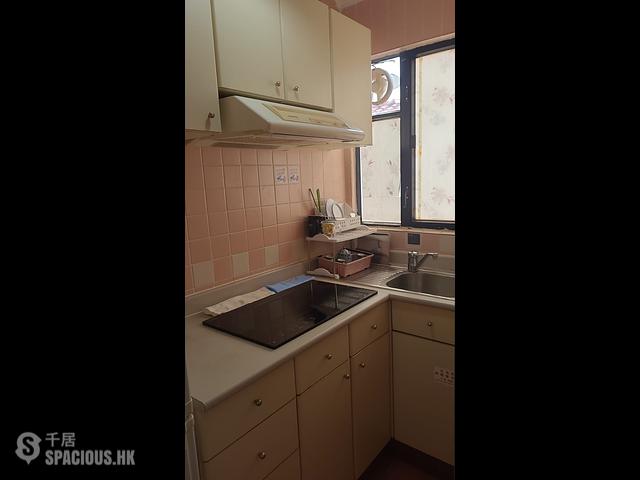 Peng Chau - Monterey Villas 01