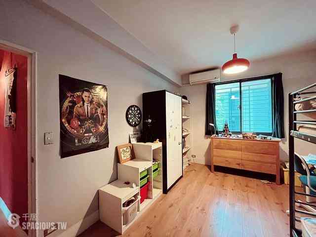 Shilin - No. X, Lane 197, Section 1, Zhiyu Rd, Shilin District, Taipei City, Taiwan 111 07