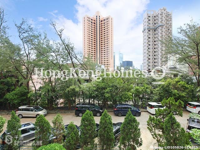 Yau Yat Chuen - Pine Court 01