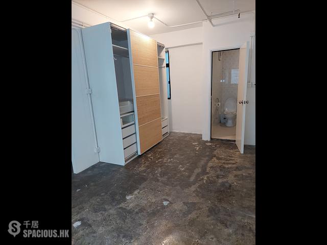 Sheung Wan - Lee Wah Mansion 01