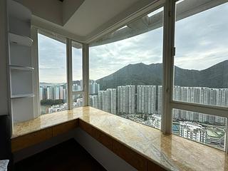 Quarry Bay - The Orchards Block 2 05