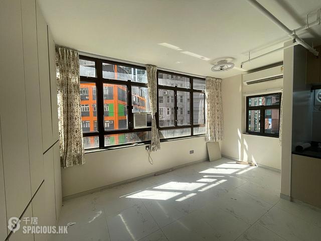 Sheung Wan - 19, Ko Shing Street 01