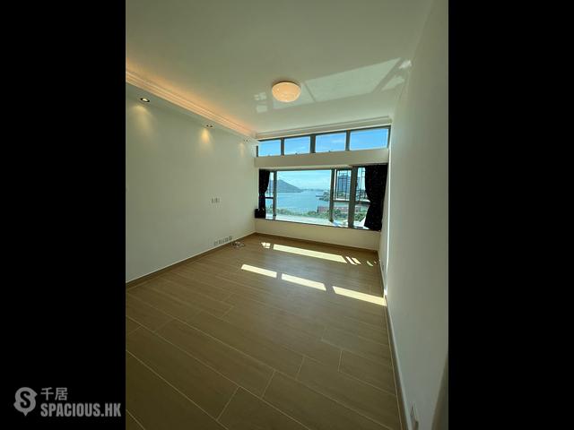 Tung Chung - Tung Chung Crescent Phase 1 Block 2 01