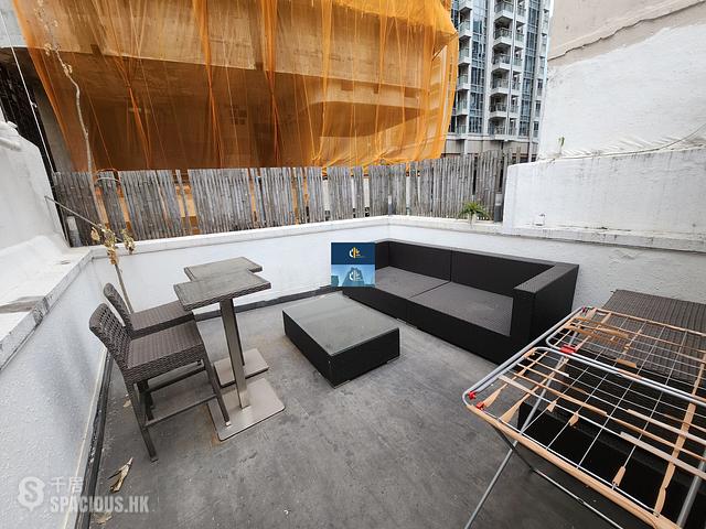 Central - 34, Gage Street 01