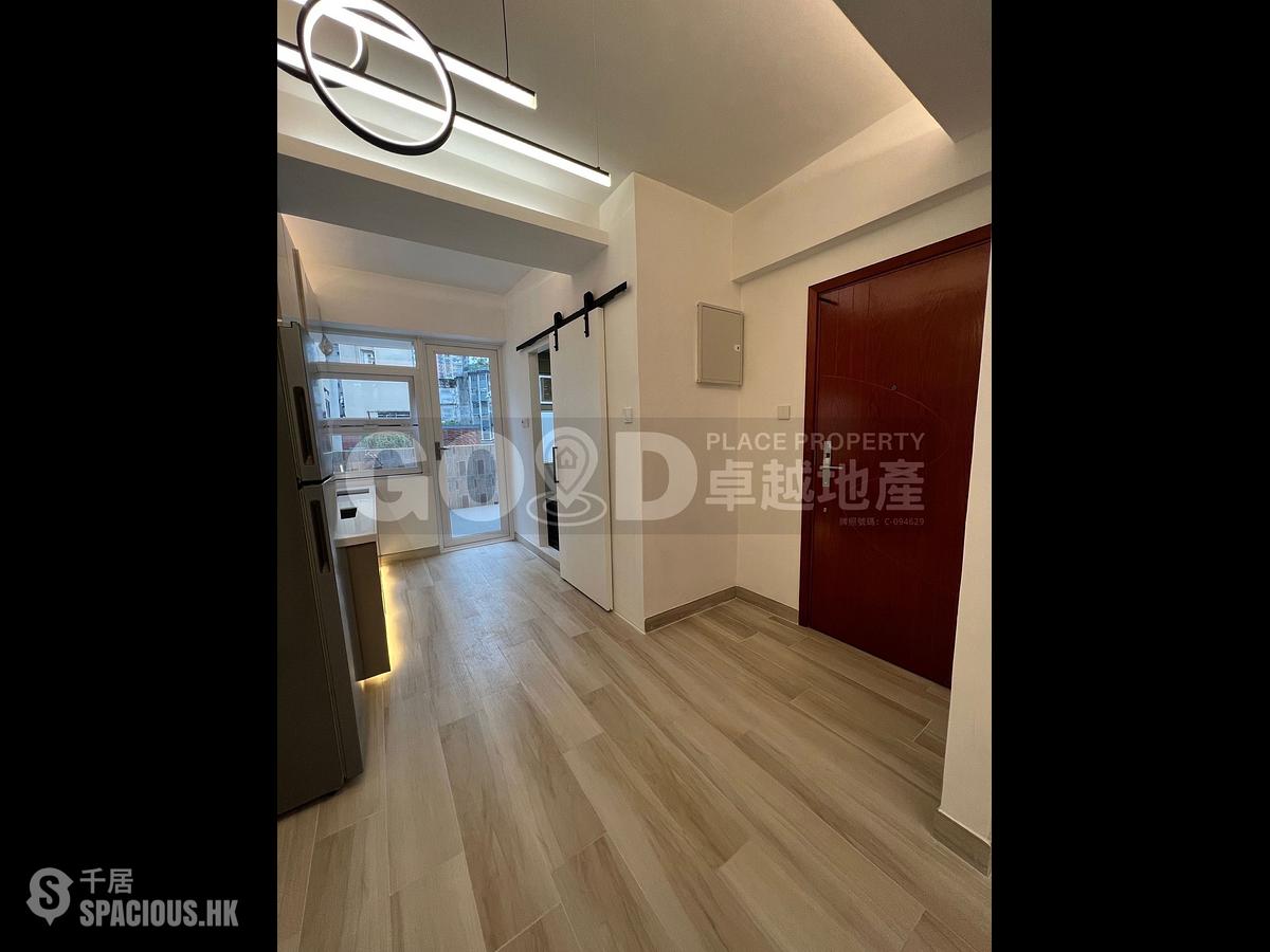 Sai Ying Pun - 22-24, Eastern Street 01