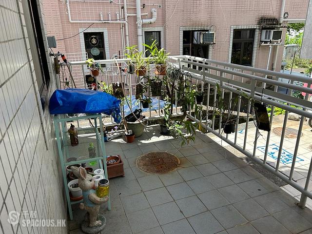 Lamma Island - Yung Shue Wan 01