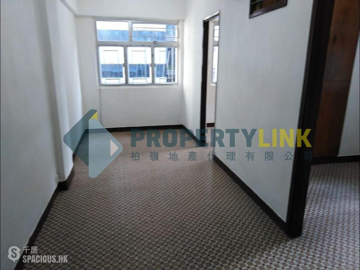 Sai Ying Pun - Tak May House 01