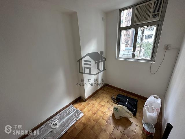 Sai Ying Pun - Wing Wah Building 01