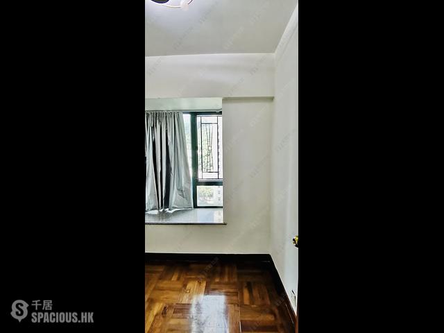 Tseung Kwan O - The Metro City Phase 2 Block 6 01