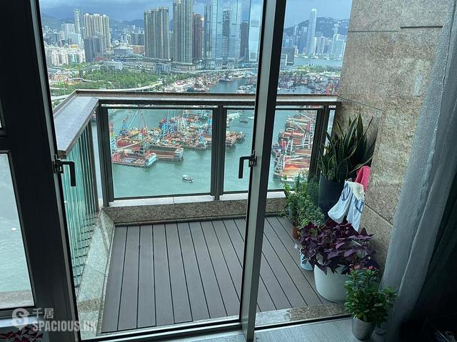 Tai Kok Tsui - One Silversea Tower 8 01