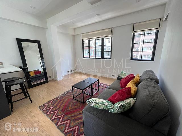 Sai Ying Pun - 21-25, Third Street 01