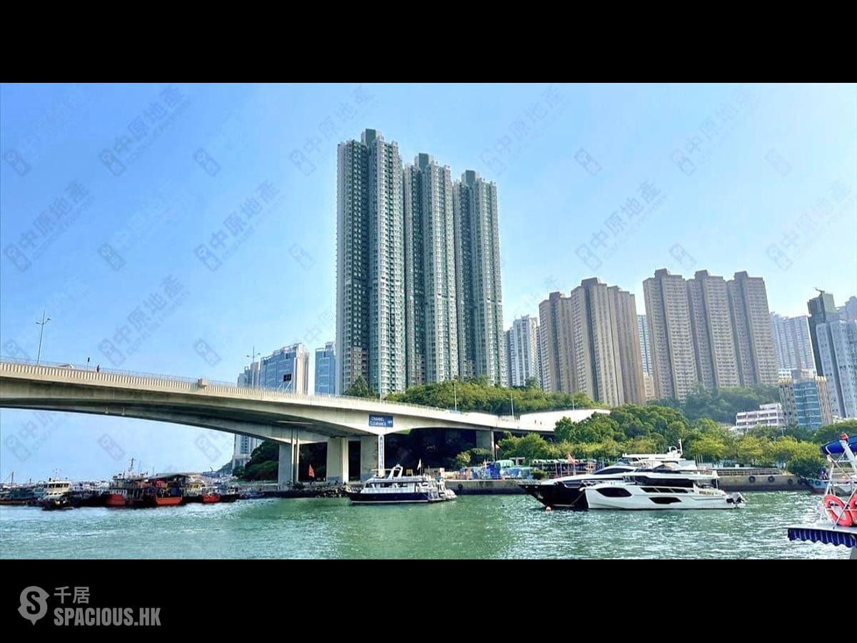 Ap Lei Chau - Sham Wan Towers Block 1 01