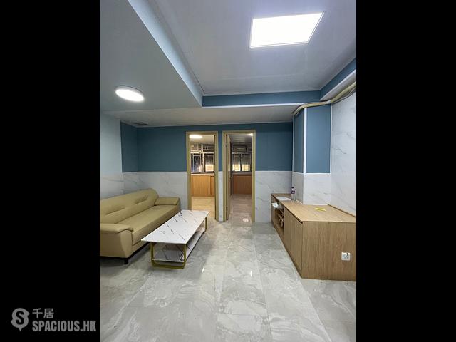 Sai Ying Pun - 416-418, Queen's Road West 01