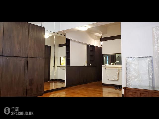 Shau Kei Wan - Man Hong Apartments 01