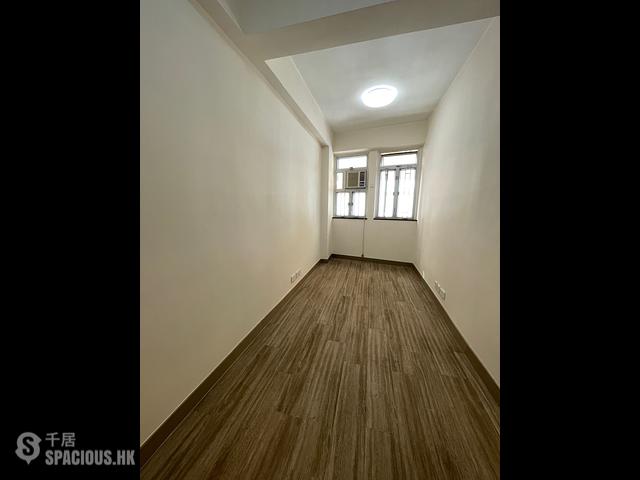 Central - 34, Gage Street 01