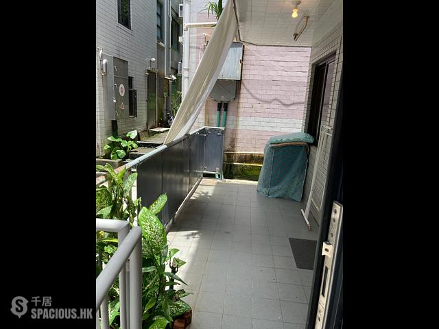 Lamma Island - Yung Shue Wan 01