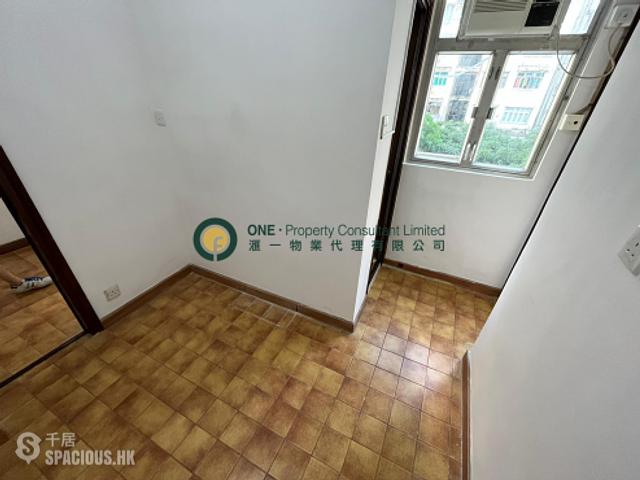 Sai Ying Pun - Wing Wah Building 01
