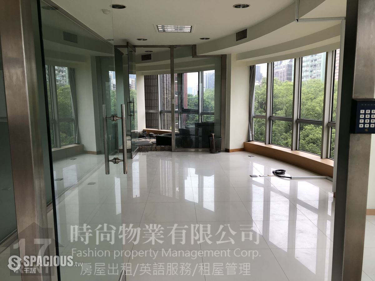 Daan - No. XXX, Section 1, Dunhua South Road, Da’an District, Taipei City, Taiwan 106 01
