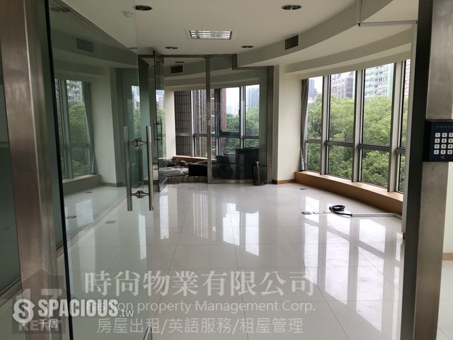 Daan - No. XXX, Section 1, Dunhua South Road, Da’an District, Taipei City, Taiwan 106 01