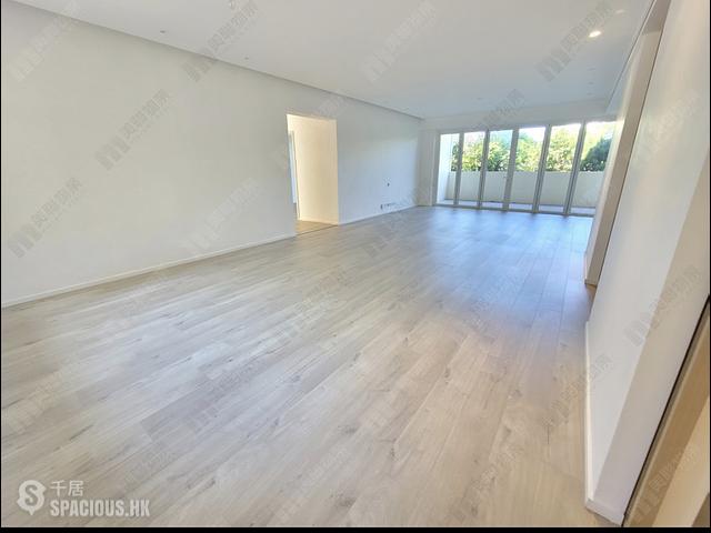 Stanley - 8A, Stanley Beach Road 01