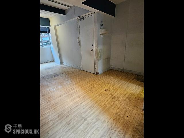 Sai Ying Pun - 15, High Street 01