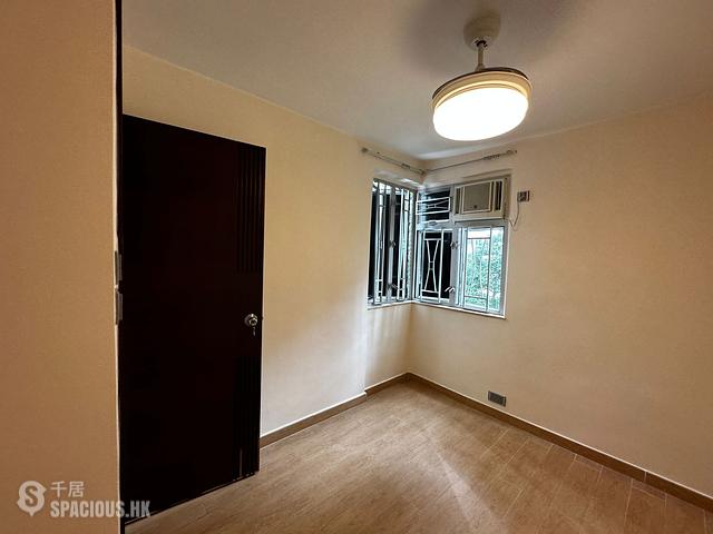 Quarry Bay - Nan Fung Sun Chuen Block 1 01