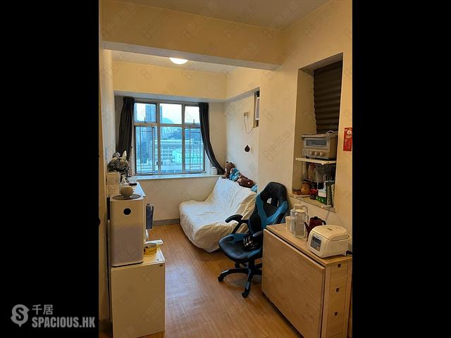 Tuen Mun - Lee Bo Building 01