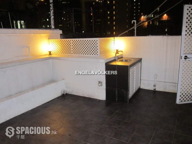 Central - 75A, Hollywood Road 01